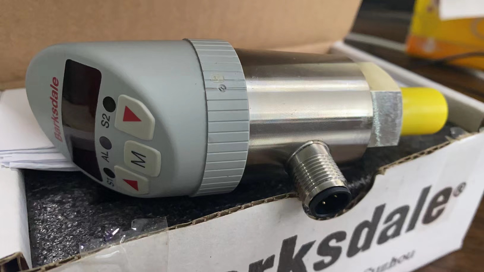 现货！！Barksdale  BPS31GVM0200B Ser-nol 422135 002 请联系13357889265