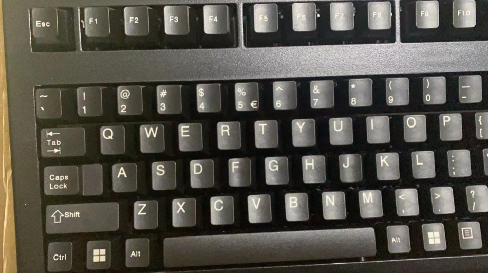 现货！！CHERRY 黑色键盘 28个！G80-1800LPCEU-2  请联系13357889265 价格从优