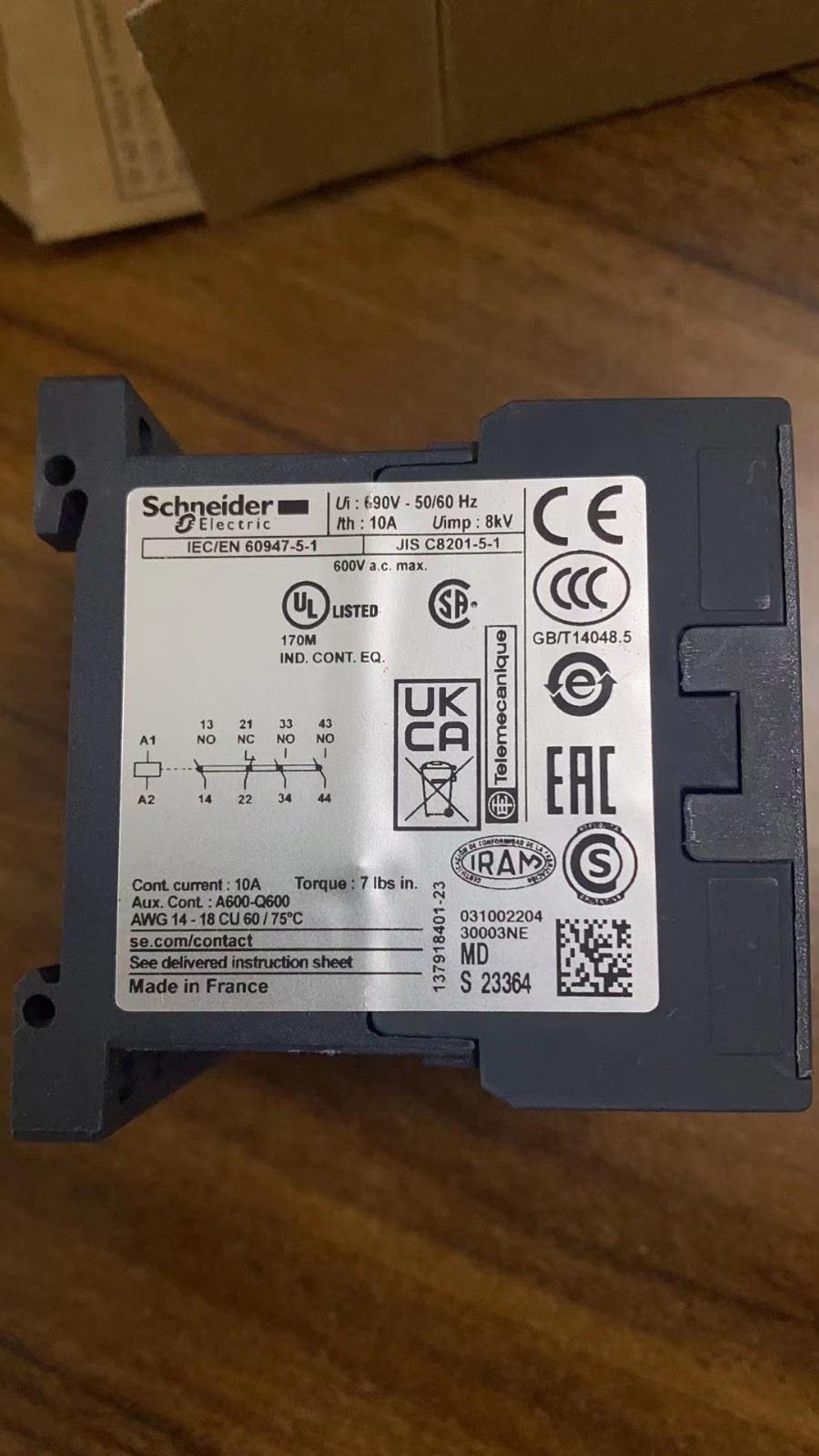 现货6个！施耐德 CA3KN31MD3 单价300元 原装正品 请联系13357889265