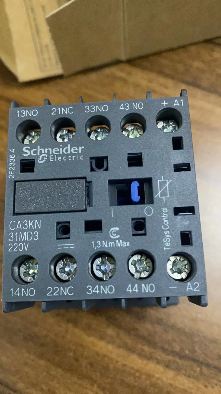 现货6个！施耐德 CA3KN31MD3 单价300元 原装正品 请联系13357889265